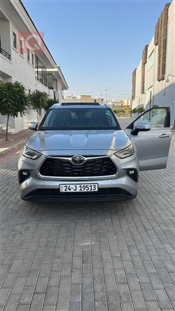 تۆیۆتا هایلاندەر